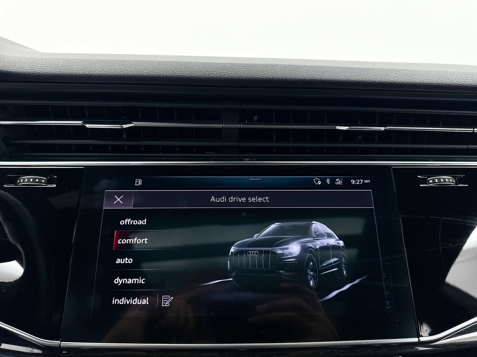 Used 2019 Audi Q8 Premium AWD/4WD image 10