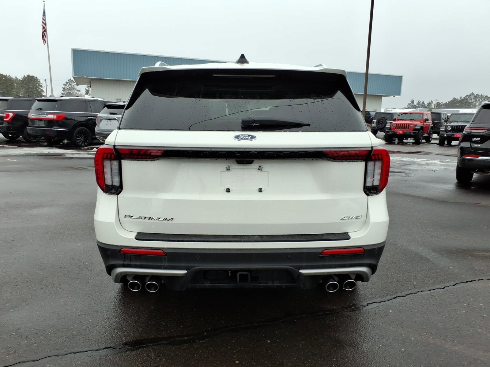 Used 2025 Ford Explorer Platinum w/ Ultimate Package image 5