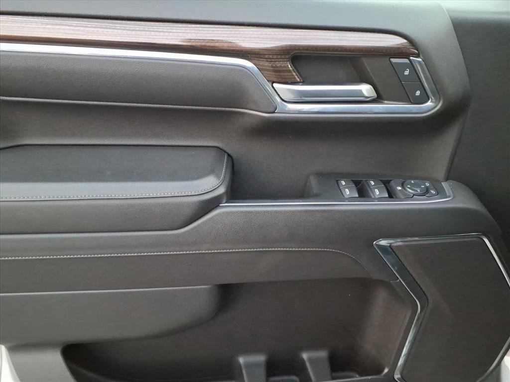 Used 2023 Chevrolet Silverado 1500 LT image 16
