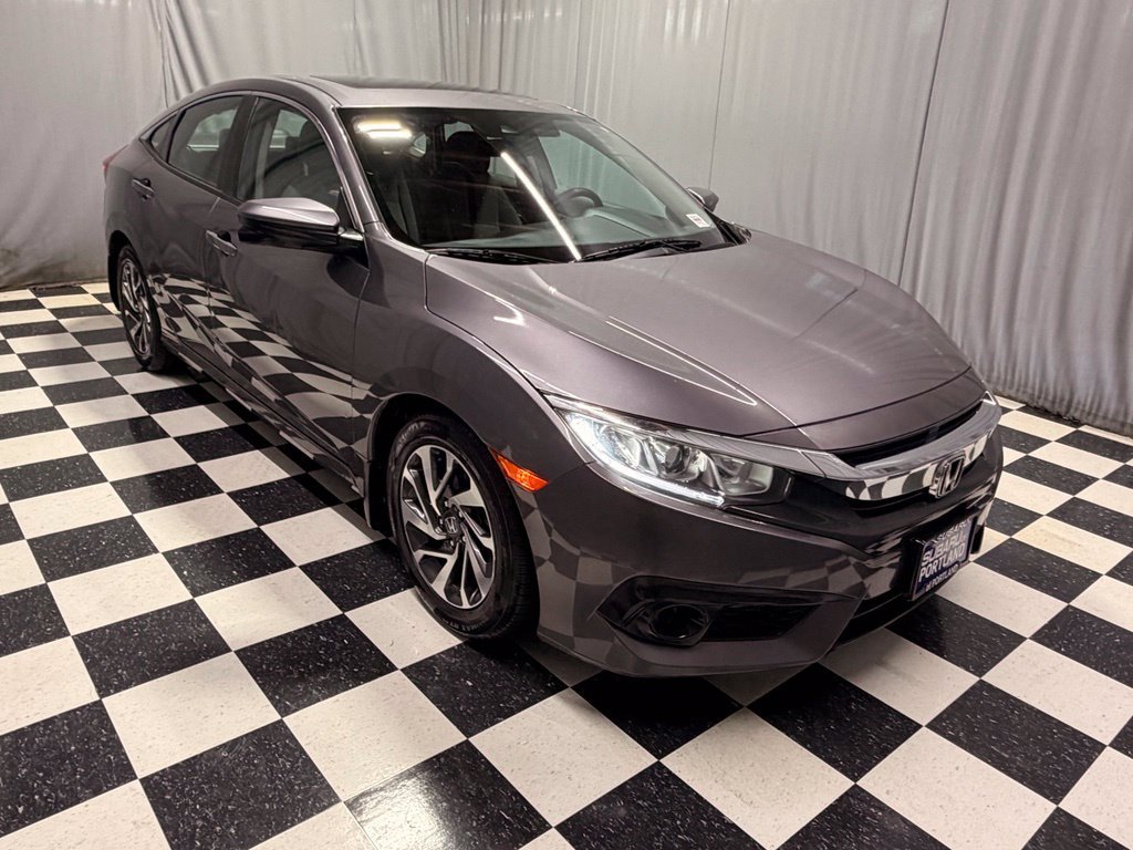 Used 2018 Honda Civic EX image 3