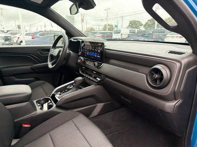 Used 2023 Chevrolet Colorado Trail Boss w/ Technology Package AWD/4WD image 25
