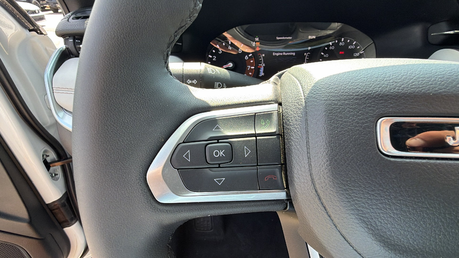 Used 2025 Jeep Compass Limited AWD/4WD image 26