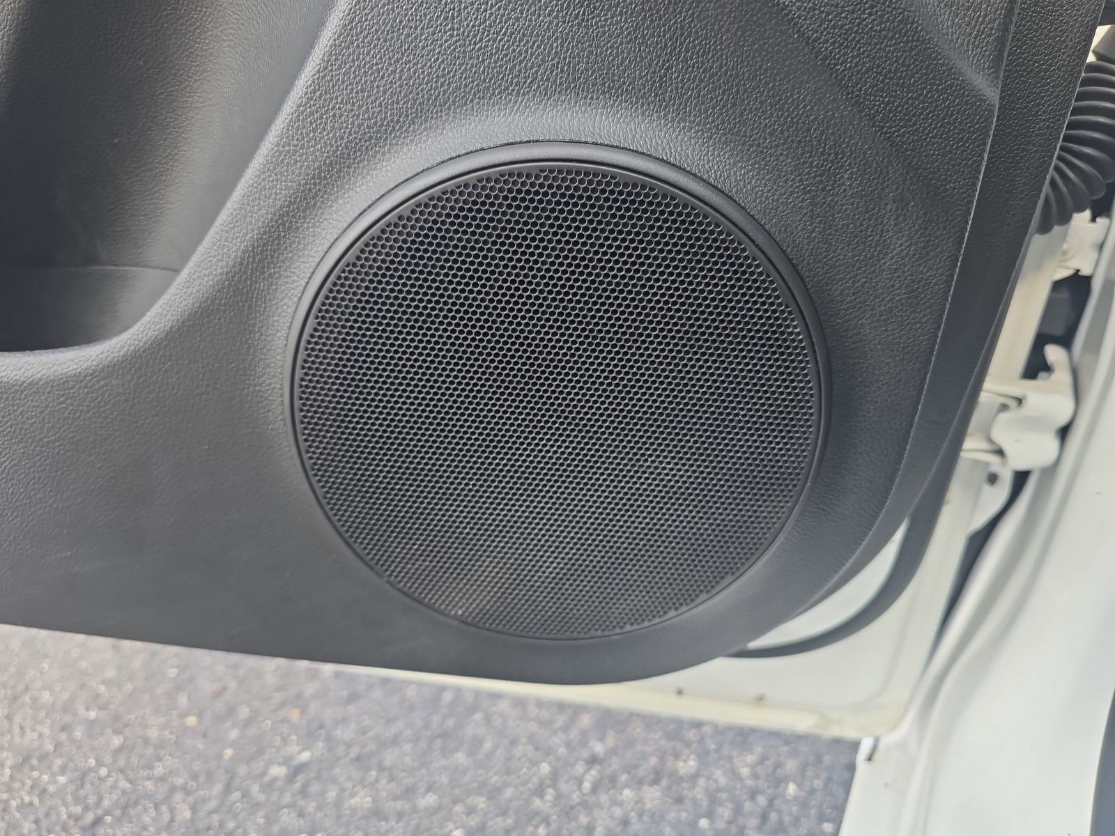 Used 2014 Chevrolet Cruze LS image 15