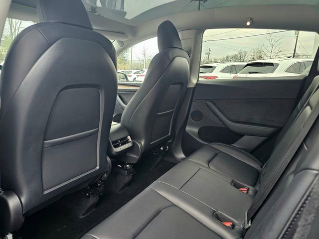 Used 2023 Tesla Model Y Long Range image 23