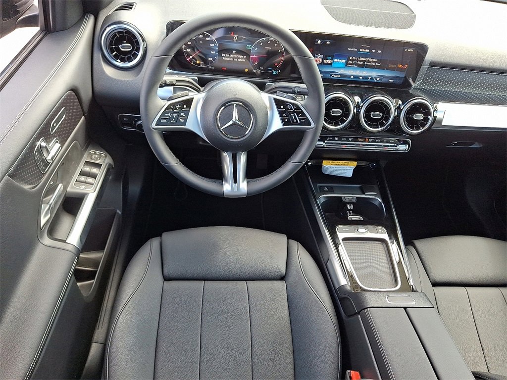 New 2026 Mercedes-Benz GLB 250 4MATIC image 2