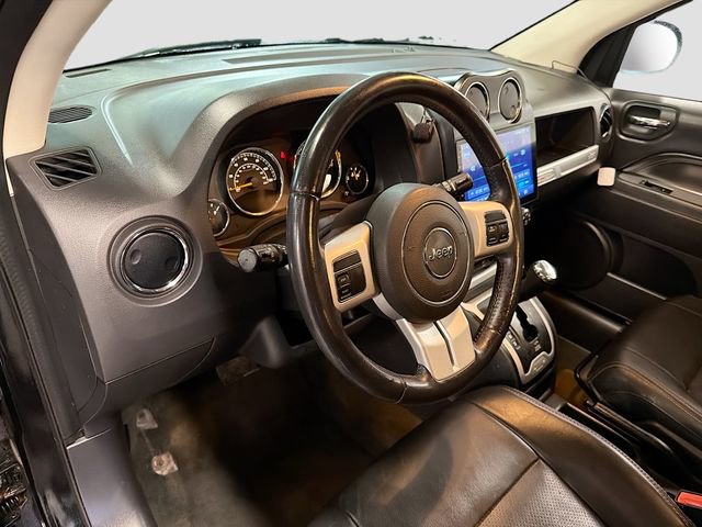 Used 2016 Jeep Compass High Altitude image 9