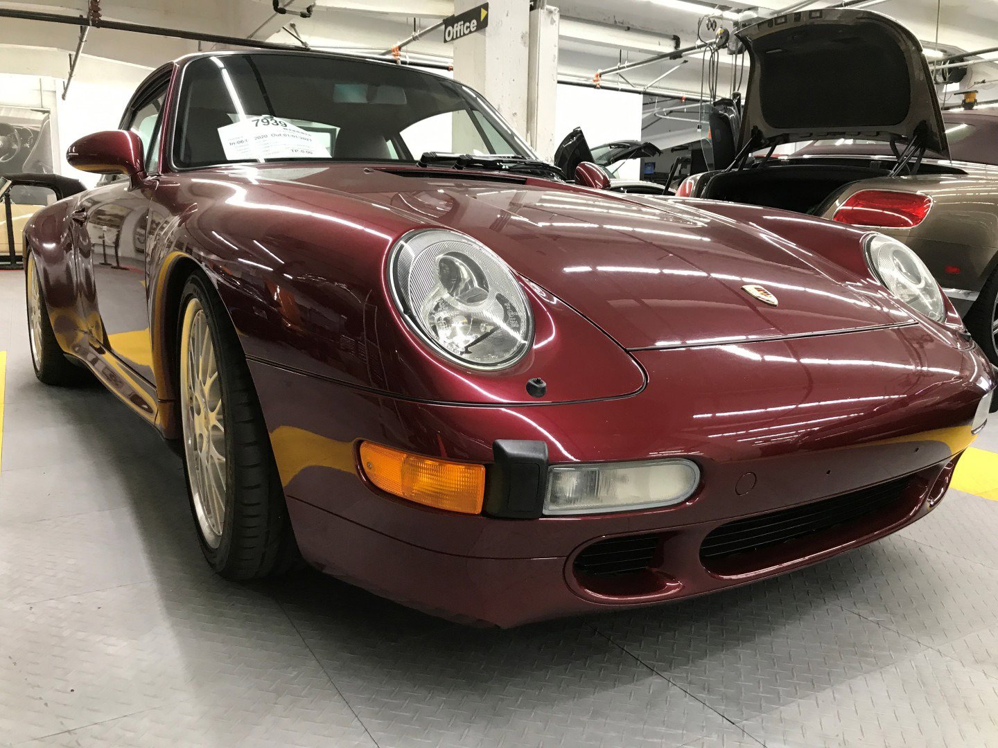 Used 1998 Porsche 911 Carrera S image 77