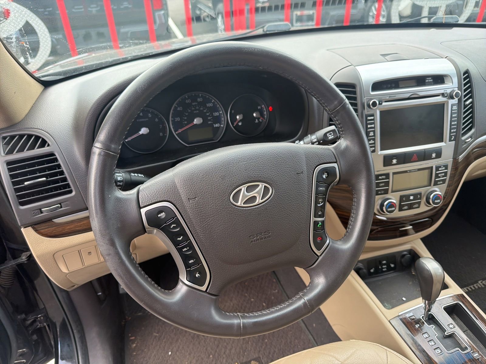 Used 2010 Hyundai Santa Fe Limited w/ Navigation Pkg 4 image 19