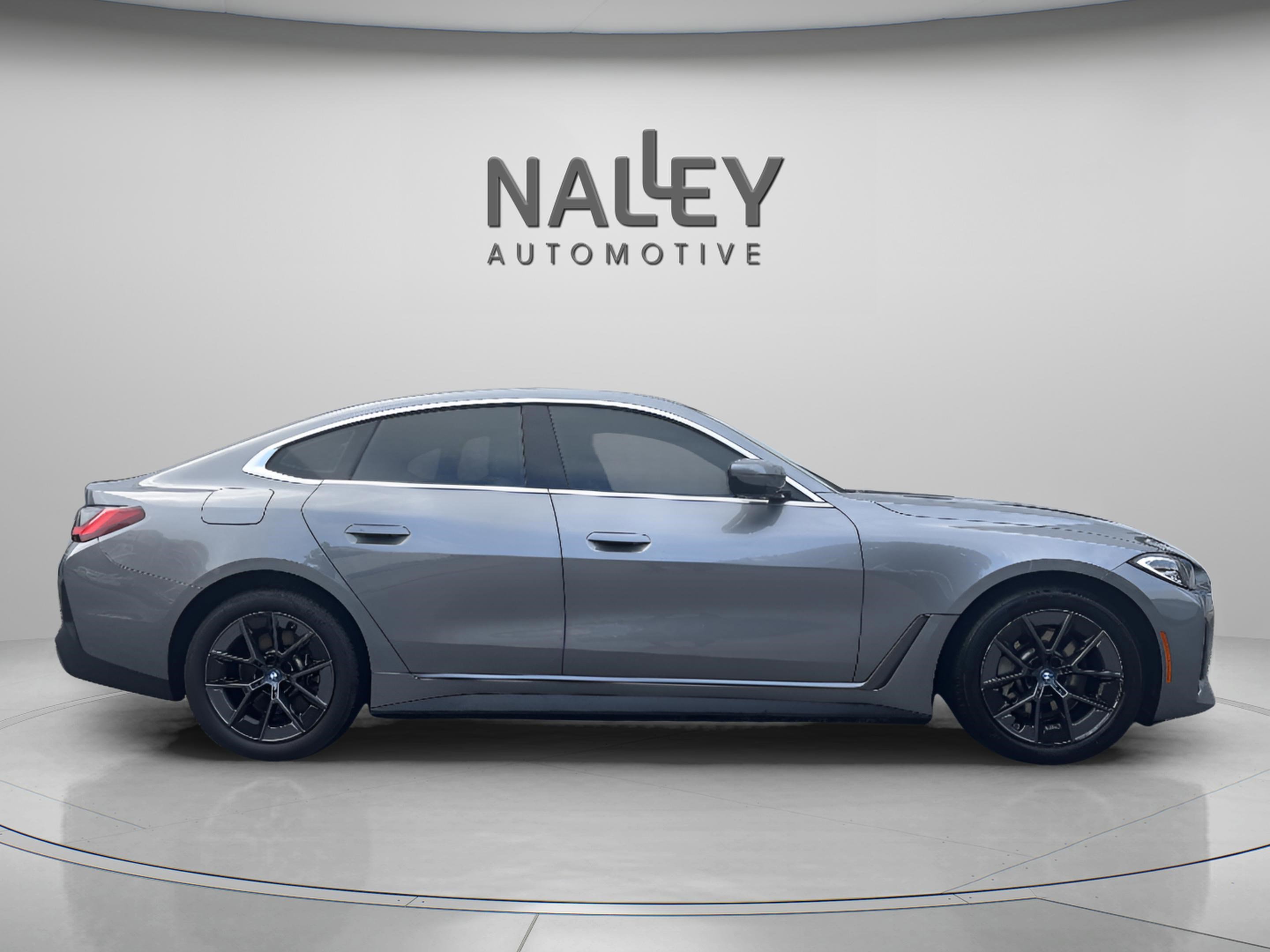 Used 2023 BMW i4 eDrive40 w/ Premium Package image 4