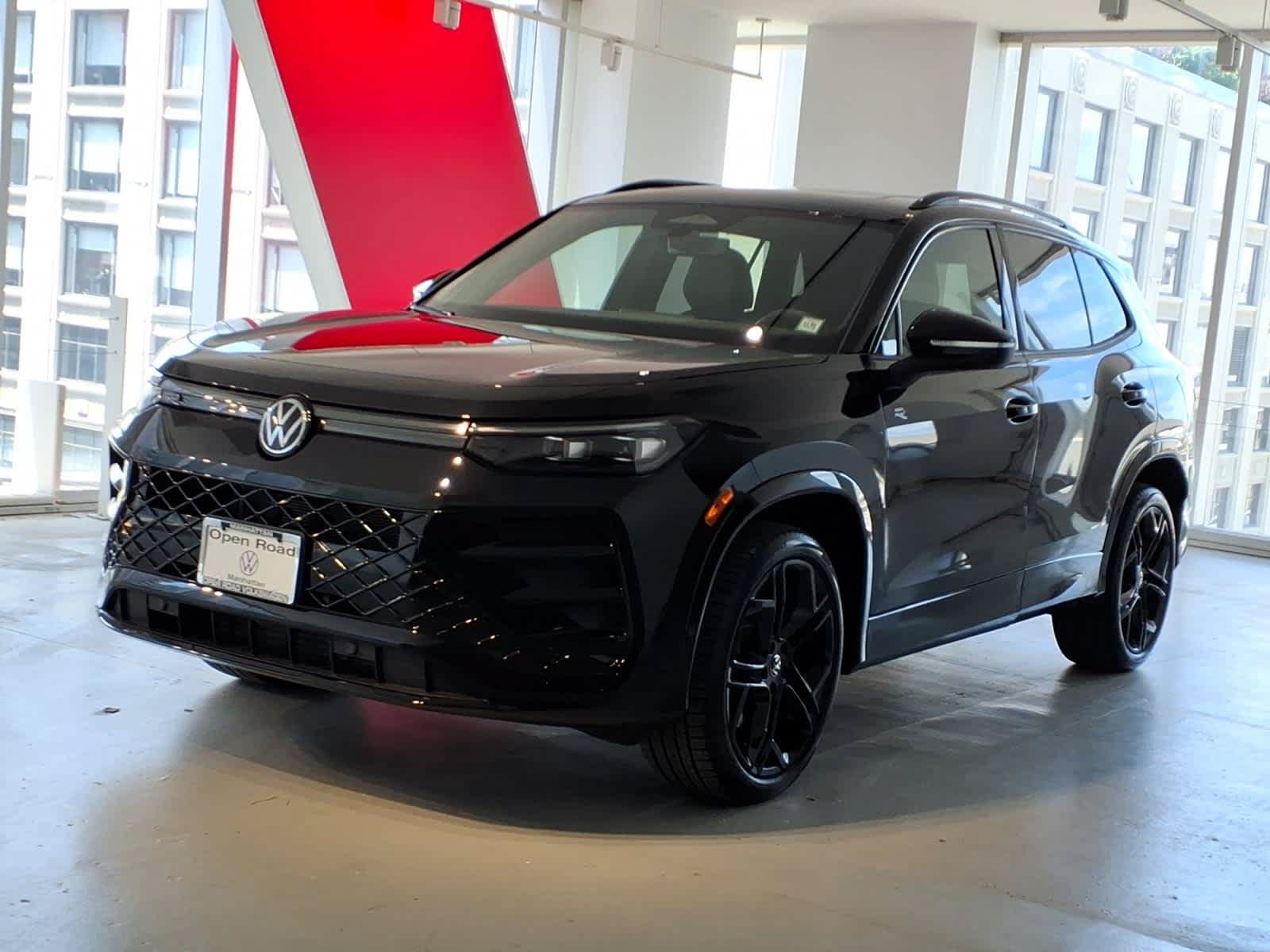Used 2026 Volkswagen Tiguan SE R-Line