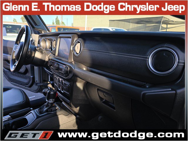 Certified 2022 Jeep Wrangler Unlimited Sahara AWD/4WD image 35