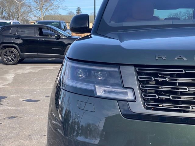 Used 2023 Land Rover Range Rover SE image 13