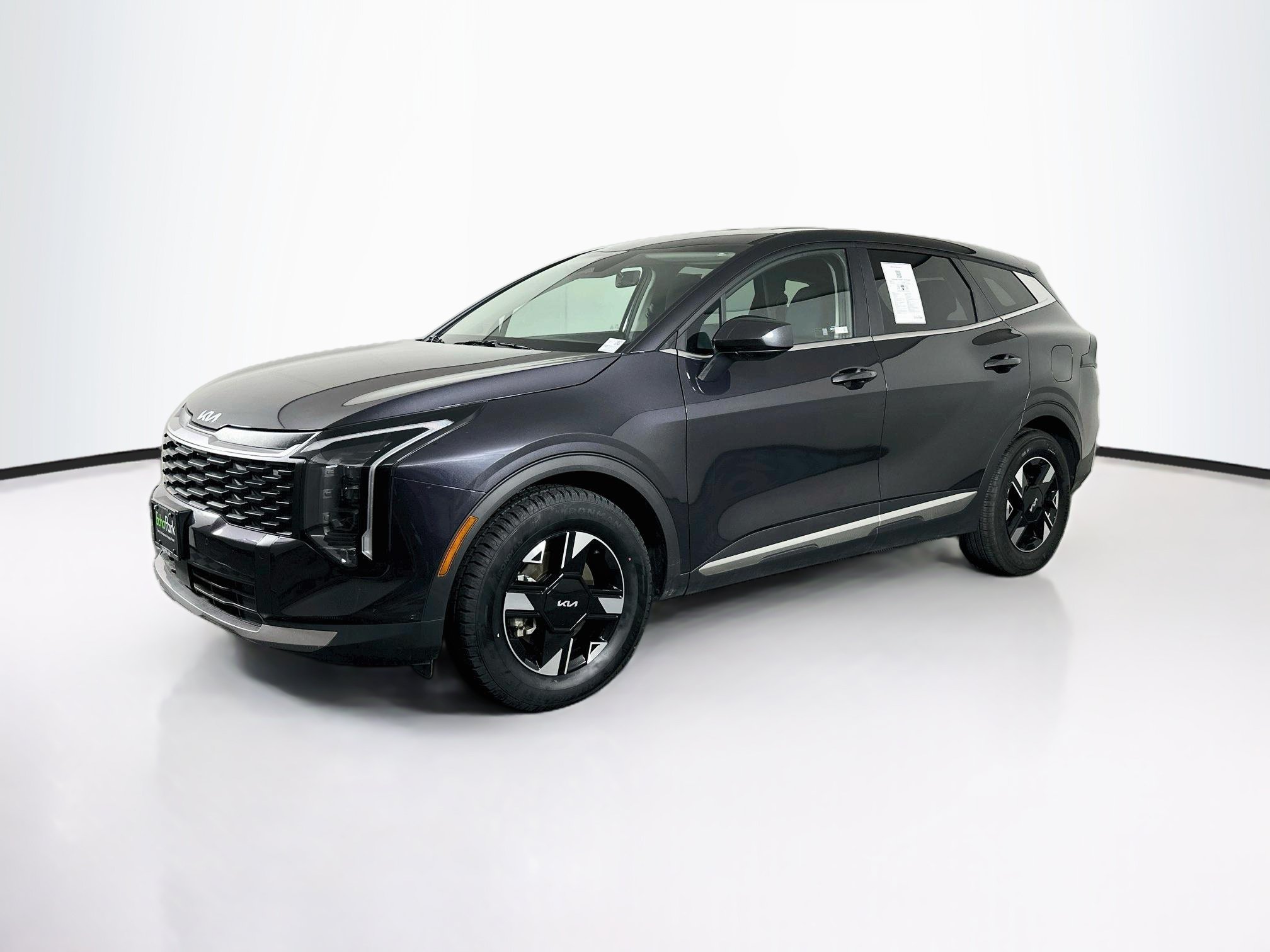 Used 2026 Kia Sportage LX FWD image 3
