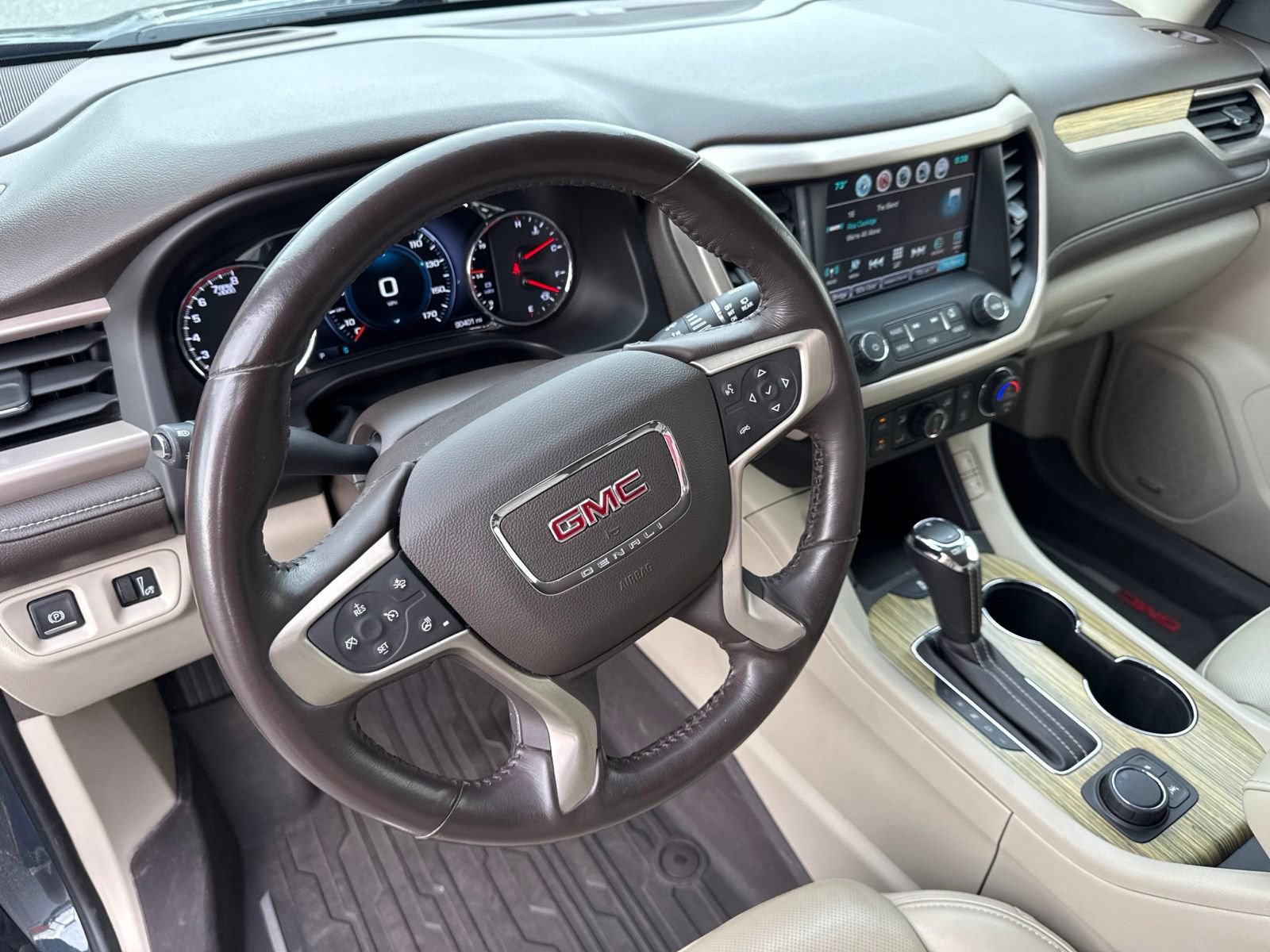 Used 2019 GMC Acadia Denali w/ Technology Package FWD image 21