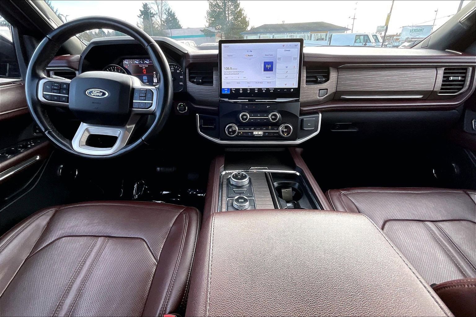 Used 2023 Ford Expedition Limited image 15