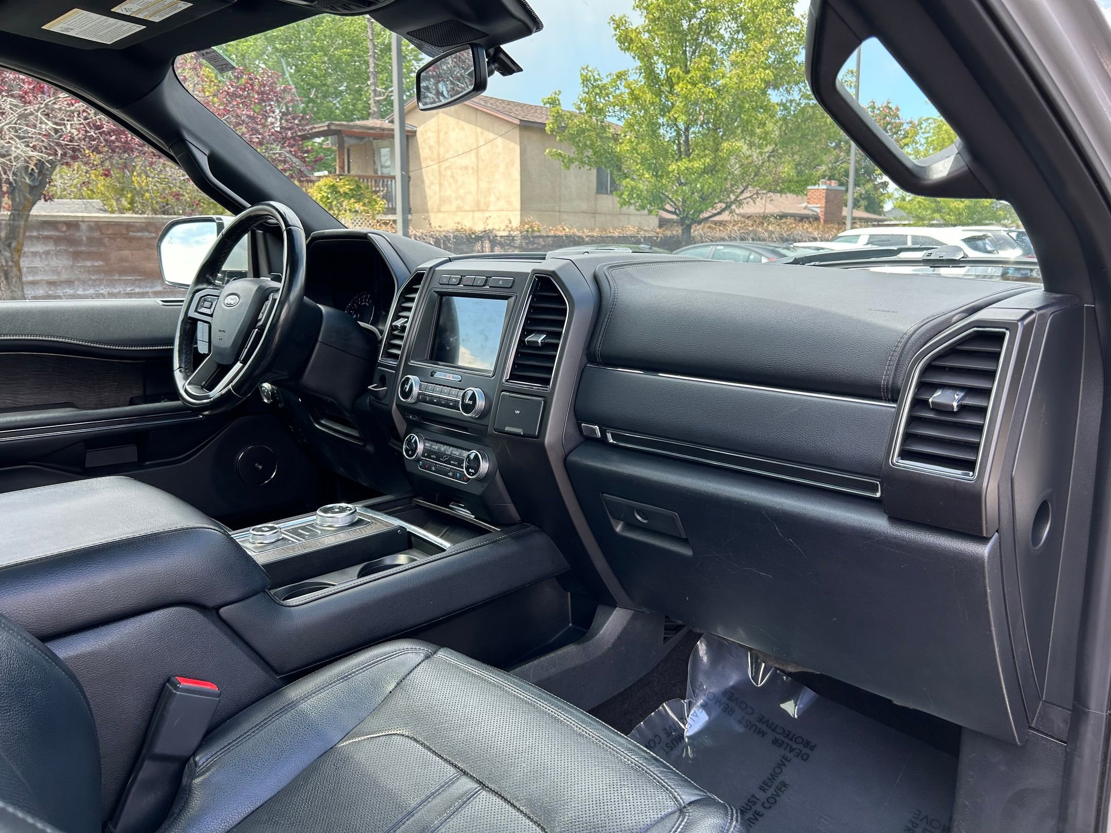 Used 2018 Ford Expedition Limited w/ Equipment Group 301A AWD/4WD image 30
