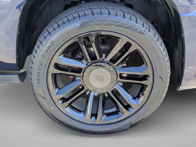 Used 2013 Cadillac Escalade Premium RWD image 26