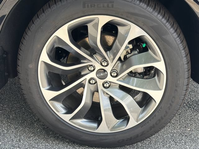 New 2026 Lincoln Aviator 2WD w/ Jet Appearance Package image 21