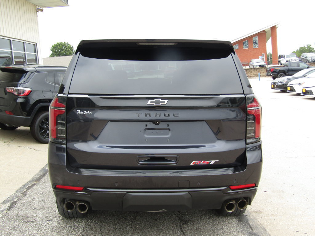 Used 2025 Chevrolet Tahoe RST AWD/4WD image 4