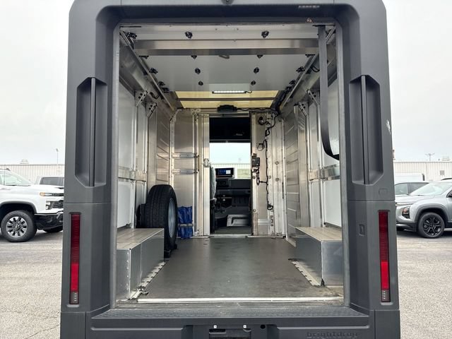 Used 2024 Chevrolet Brightdrop 400 w/ Commercial Equipment Package AWD/4WD image 14