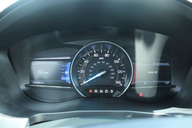 Used 2019 Ford Explorer XLT w/ Equipment Group 202A FWD image 26