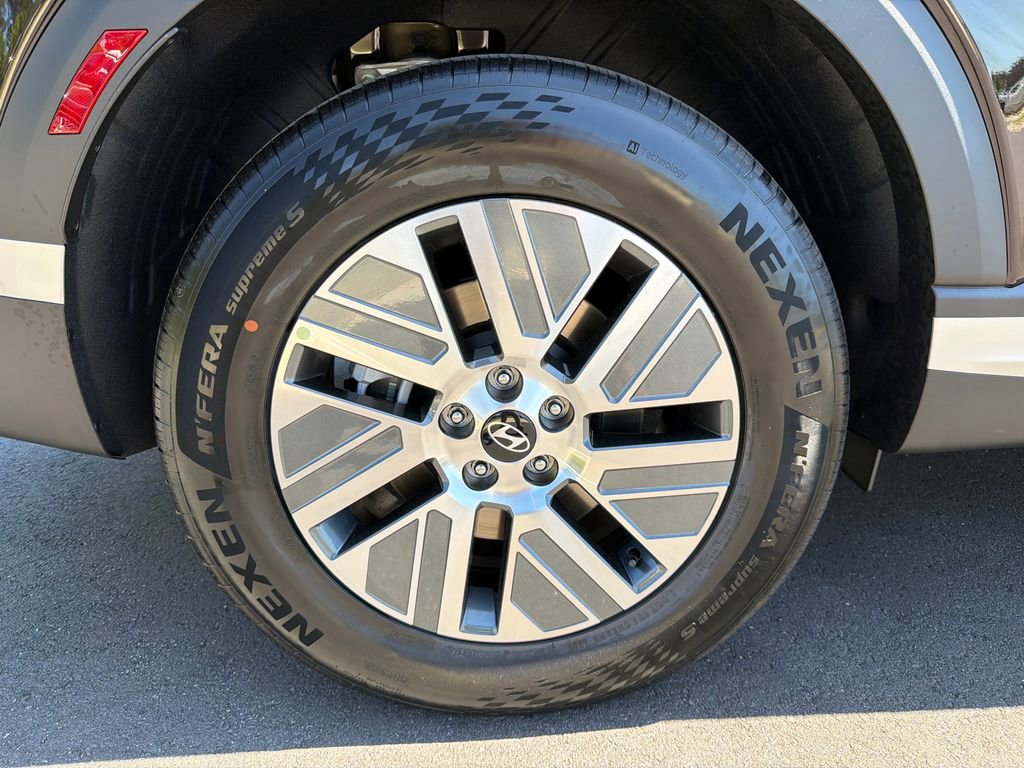 New 2026 Hyundai Palisade SEL Premium FWD image 18