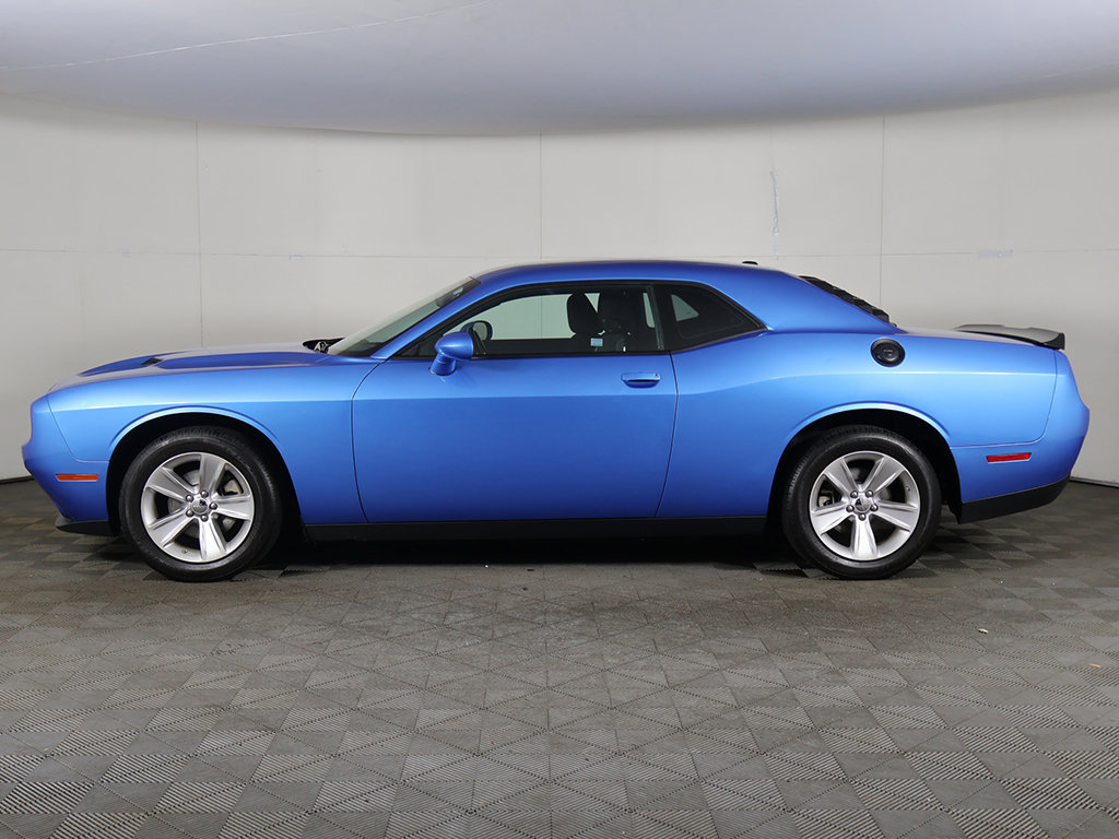 Used 2023 Dodge Challenger SXT RWD image 14