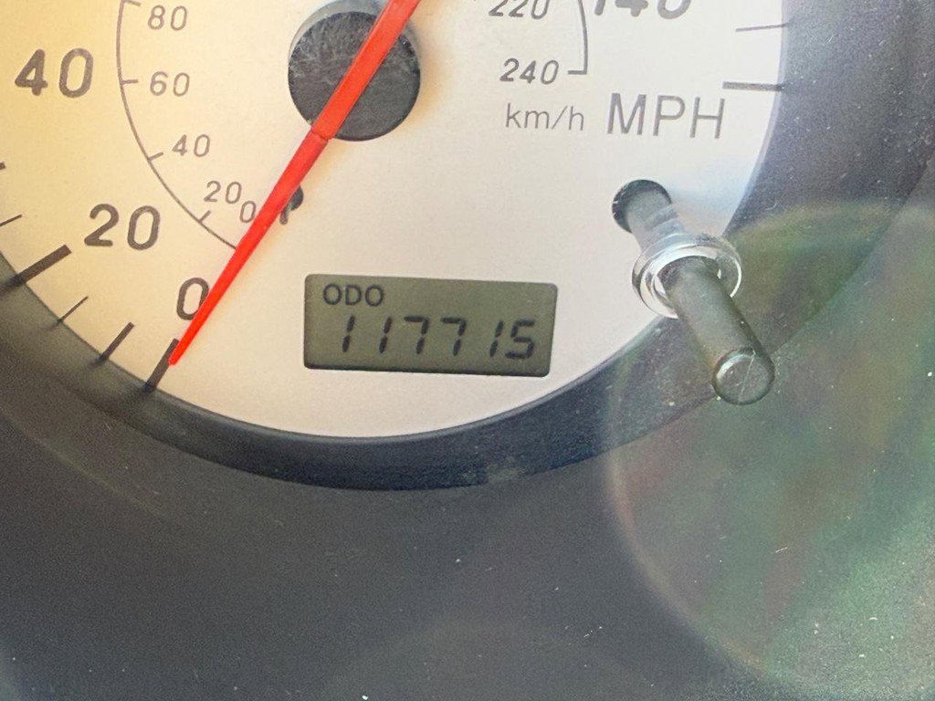 Used 2002 Toyota MR2 image 18