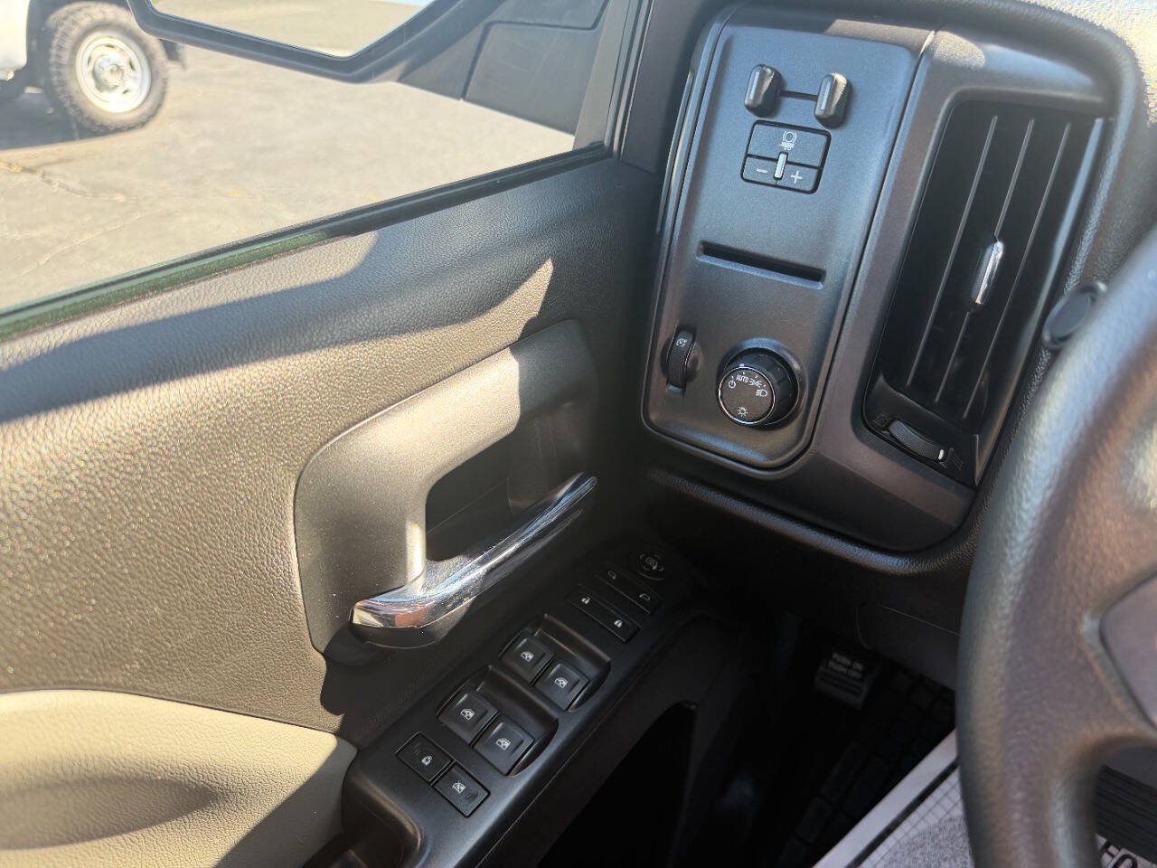 Used 2018 Chevrolet Silverado 2500 W/T w/ WT Fleet Convenience Package AWD/4WD image 15