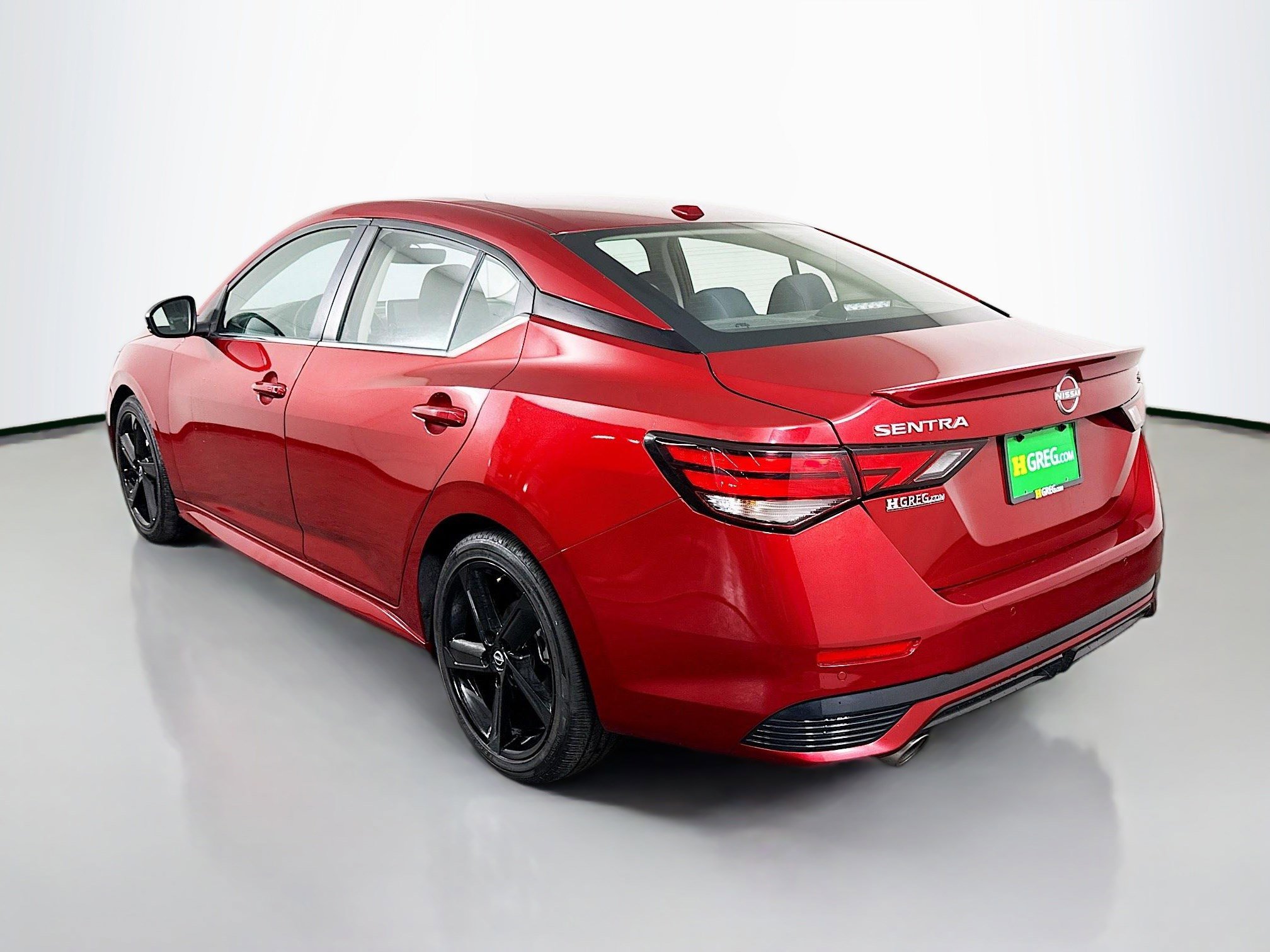 Used 2024 Nissan Sentra SR w/ Trunk Package image 7