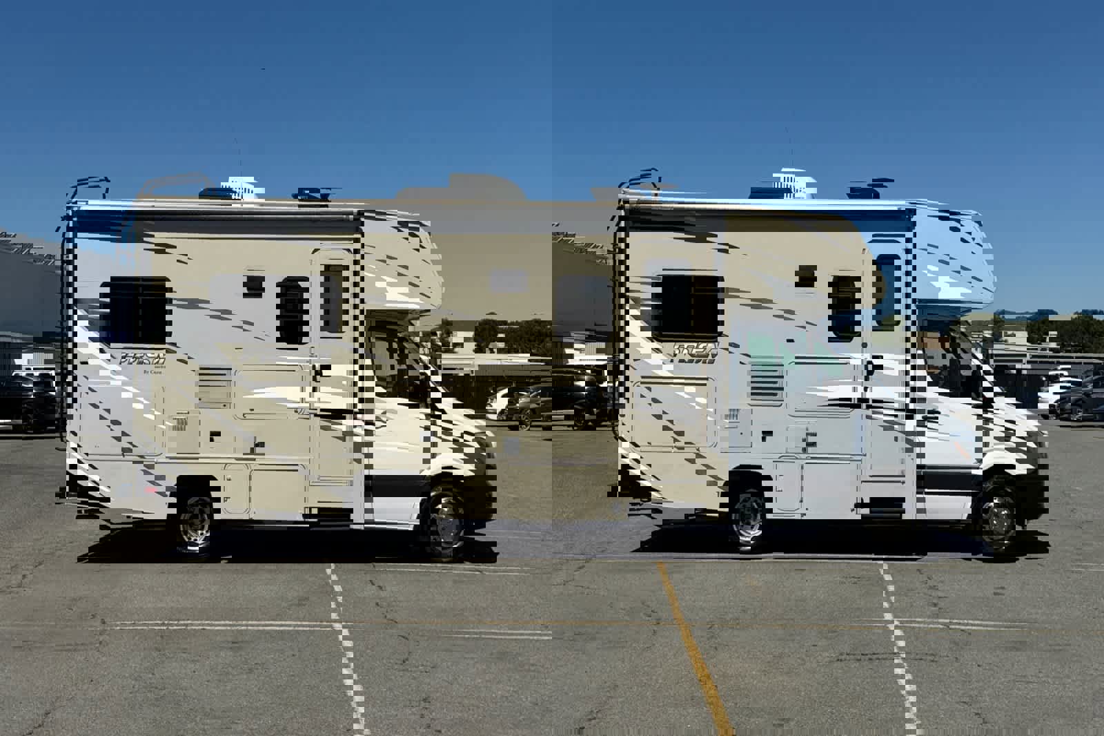 Used 2017 Mercedes-Benz Sprinter 3500 image 2