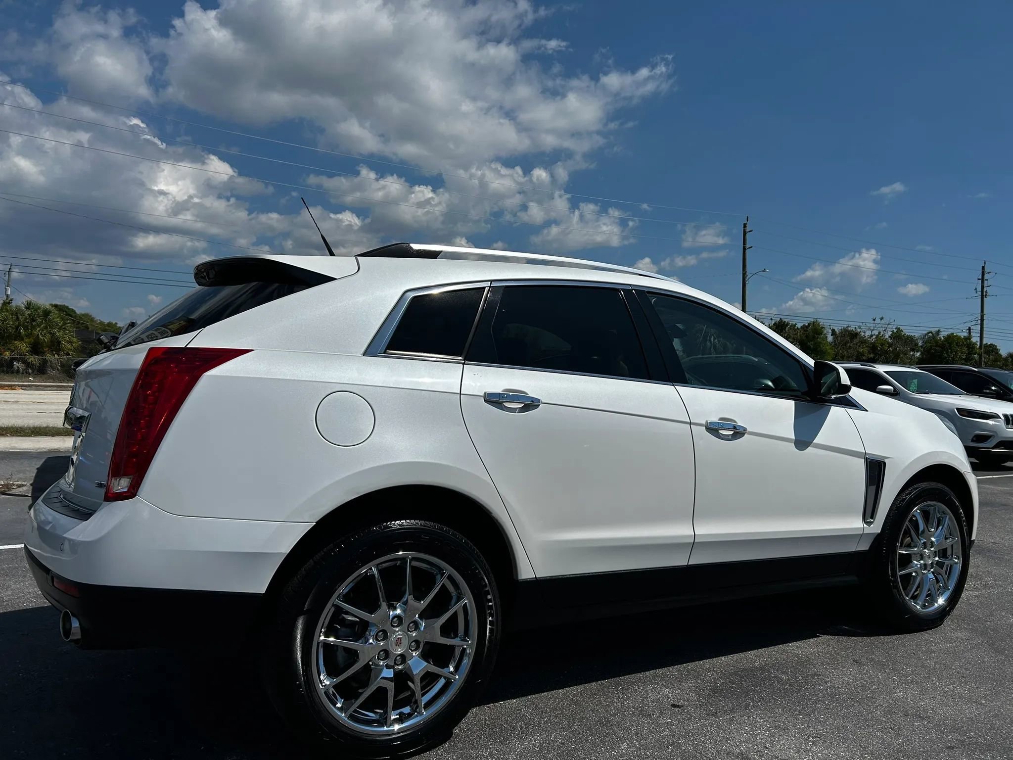 Used 2013 Cadillac SRX Performance FWD image 4