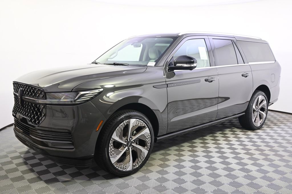 New 2026 Lincoln Navigator L Black Label image 2