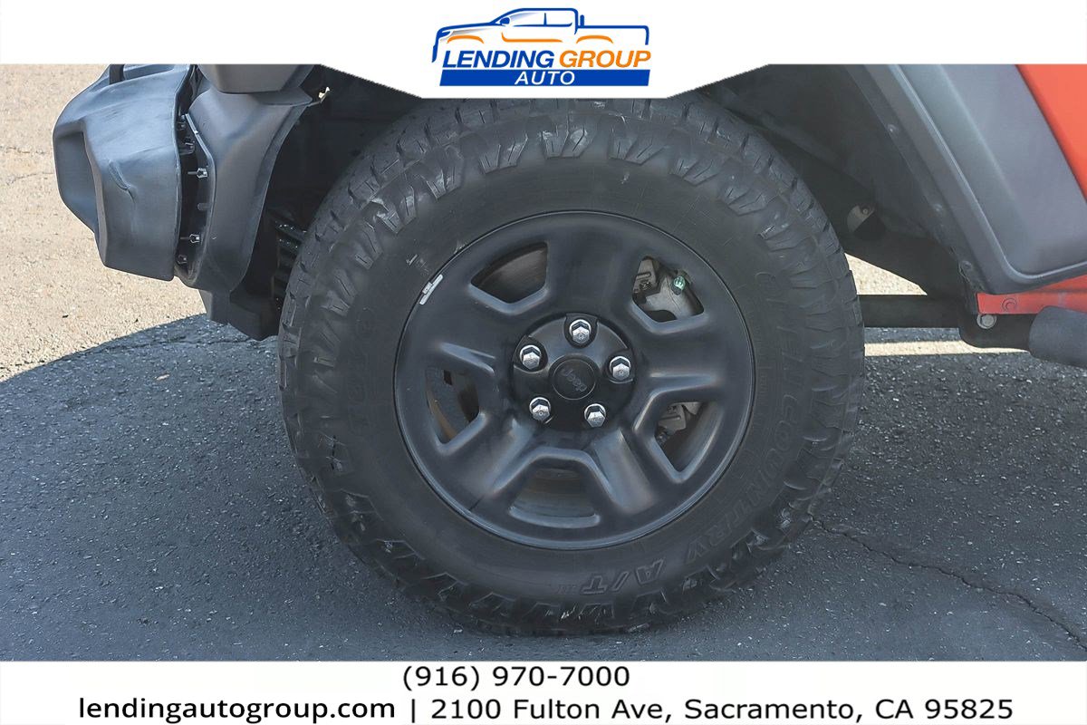 Used 2018 Jeep Wrangler Unlimited Sport image 9