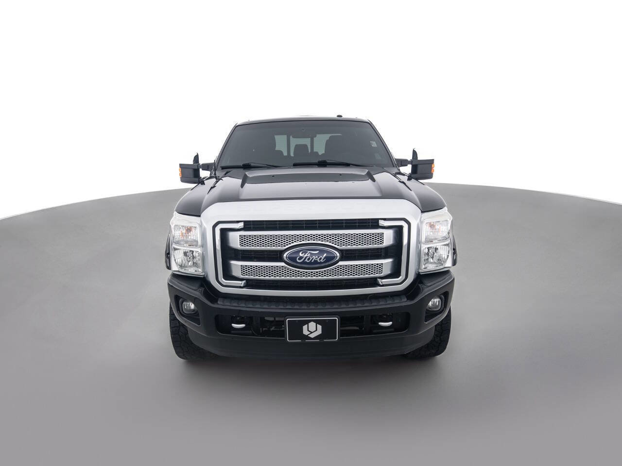 Used 2015 Ford F250 Platinum w/ FX4 Off-Road Package AWD/4WD image 2