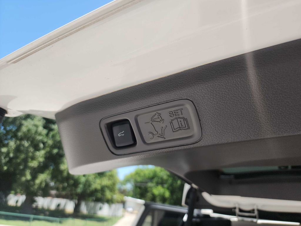 Used 2019 Ford Expedition XLT w/ Equipment Group 202A image 39