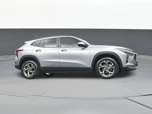 Used 2024 Chevrolet Trax LT w/ Driver Confidence Package FWD image 55