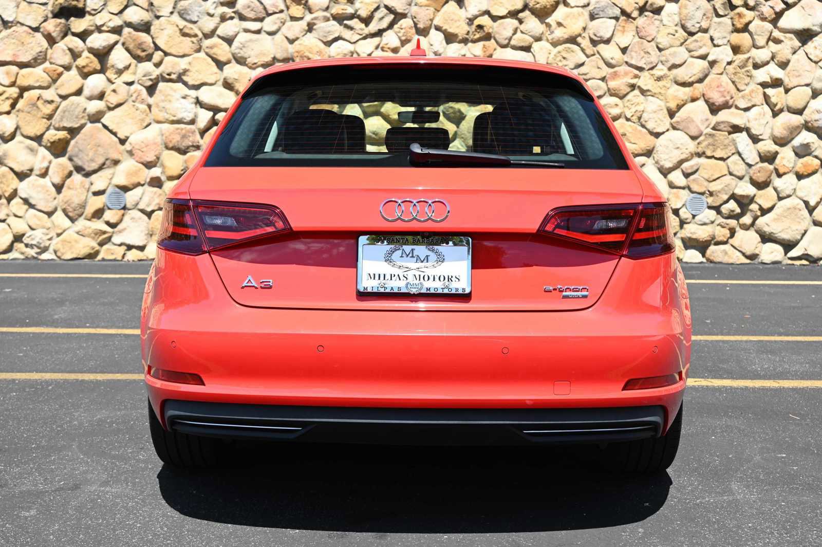 Used 2016 Audi A3 e-tron Premium Plus w/ Premium Plus Package FWD image 4