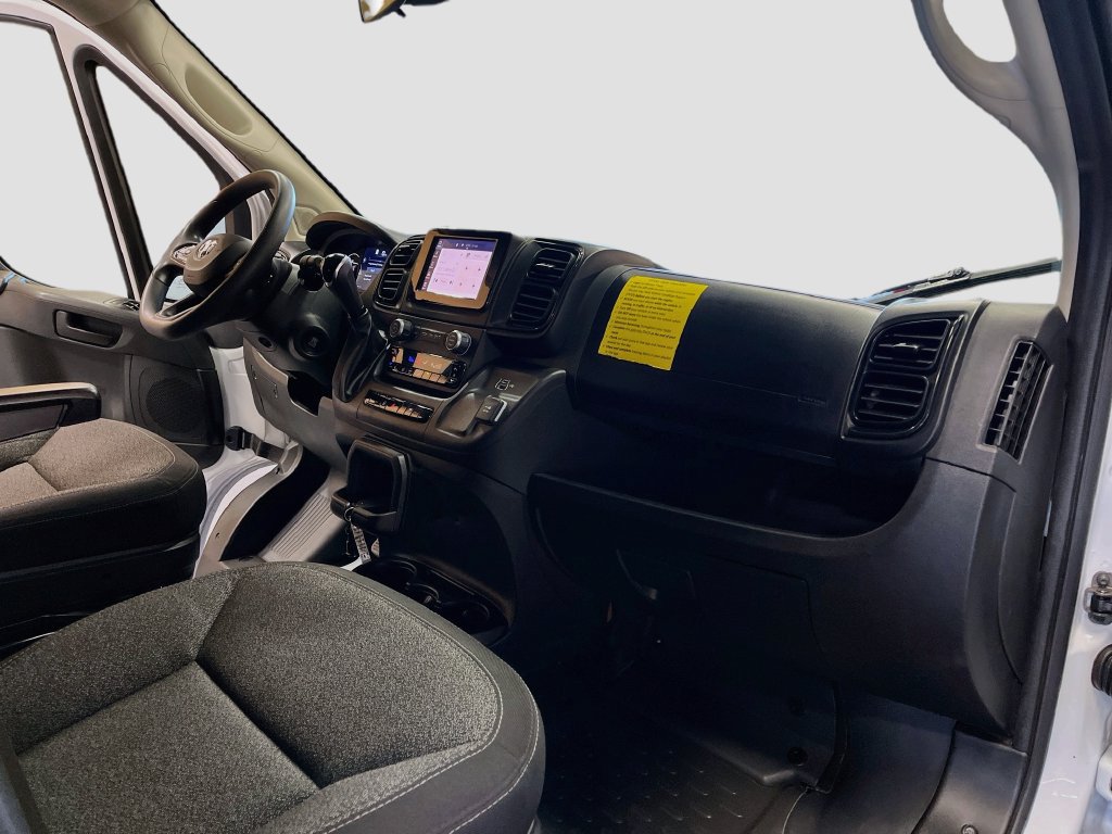 Used 2025 RAM ProMaster 2500 w/ U-Haul Equipment Group FWD image 25