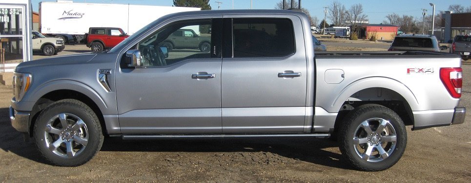 Used 2023 Ford F150 Lariat w/ Equipment Group 502A High AWD/4WD image 2