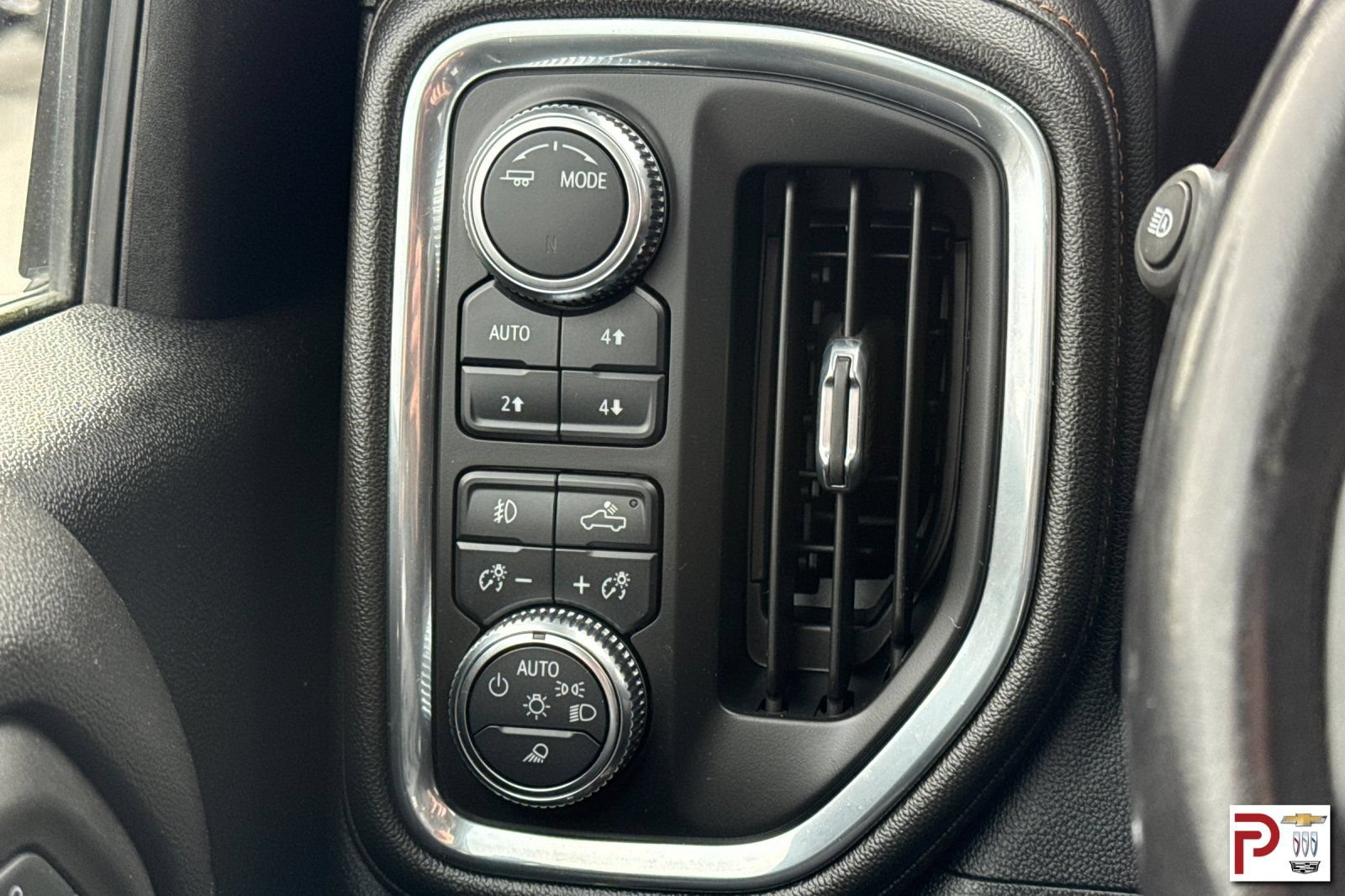 Certified 2022 GMC Sierra 2500 AT4 w/ AT4 Premium Plus Package AWD/4WD image 32