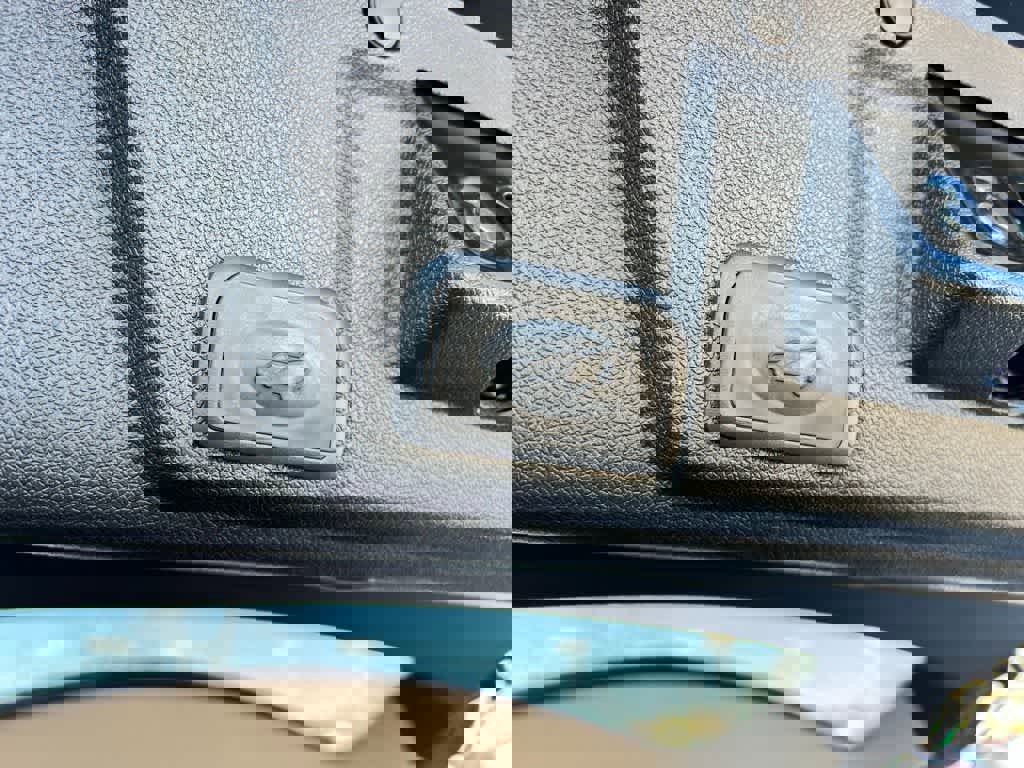 Used 2017 Chevrolet Traverse Premier image 27