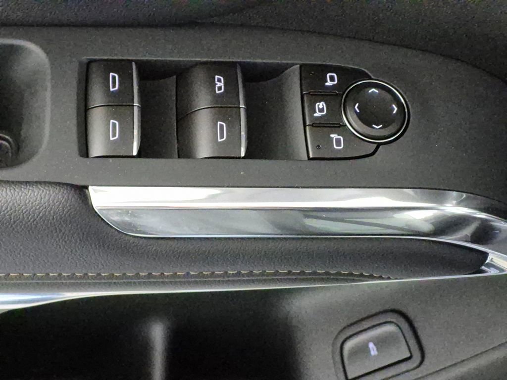 New 2026 Chevrolet Traverse High Country w/ LPO, Floor Liner Package FWD image 14