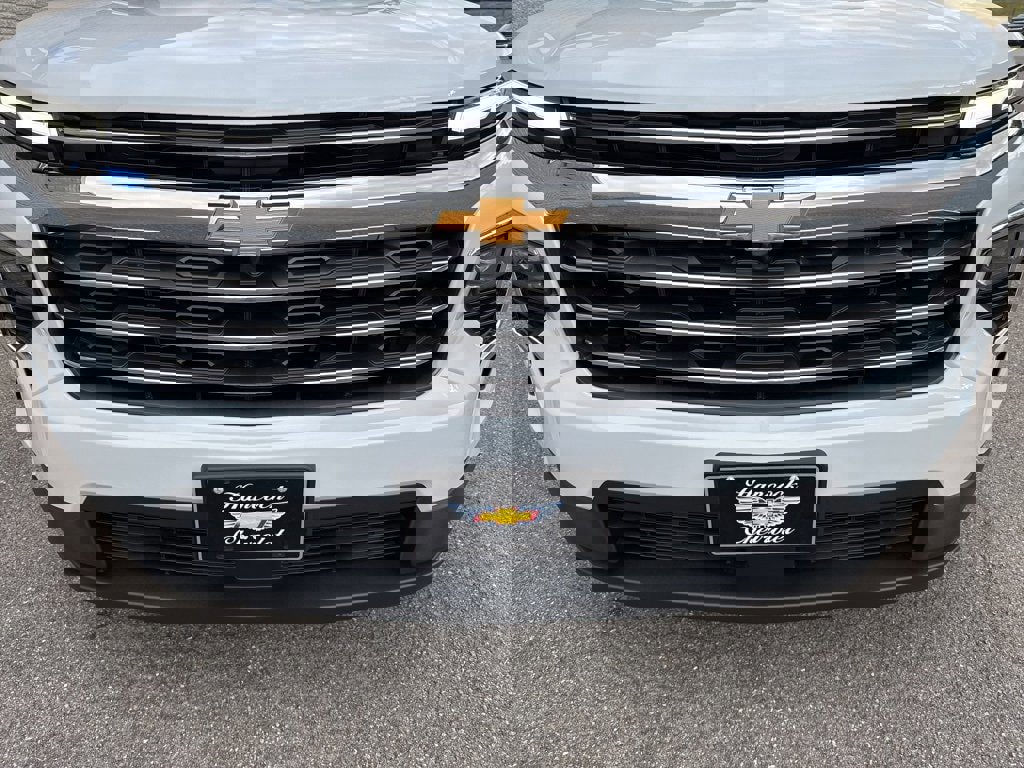 New 2026 Chevrolet Traverse LT w/ LPO, Floor Liner Package image 3