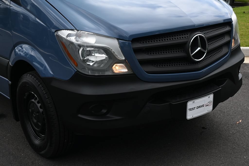Used 2018 Mercedes-Benz Sprinter 2500 image 24