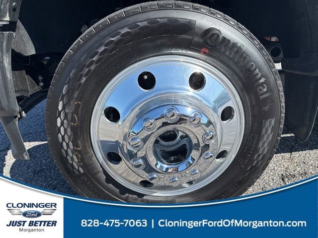New 2025 Ford F450 XLT w/ XLT Value Package image 9