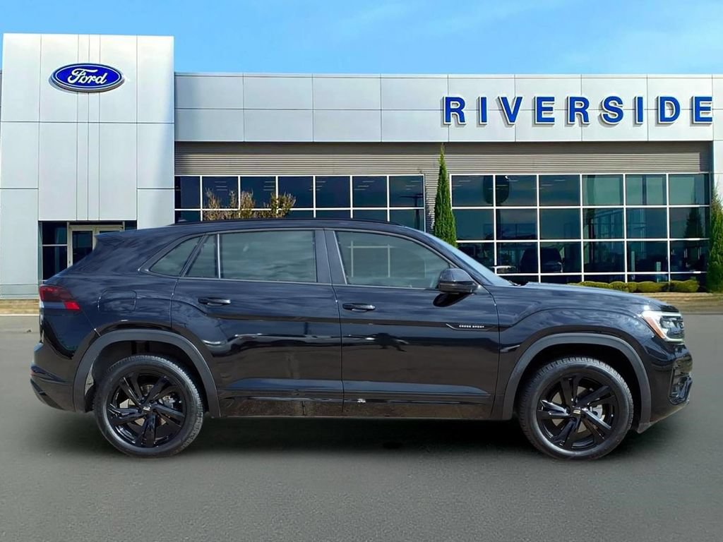 Used 2025 Volkswagen Atlas Cross Sport SEL R-Line AWD/4WD image 8