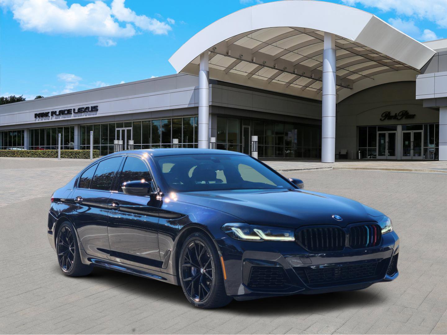 Used 2021 BMW M550i xDrive M550i xDrive w/ Premium Package image 2