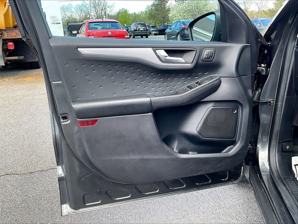 Used 2020 Ford Escape SEL AWD/4WD image 9