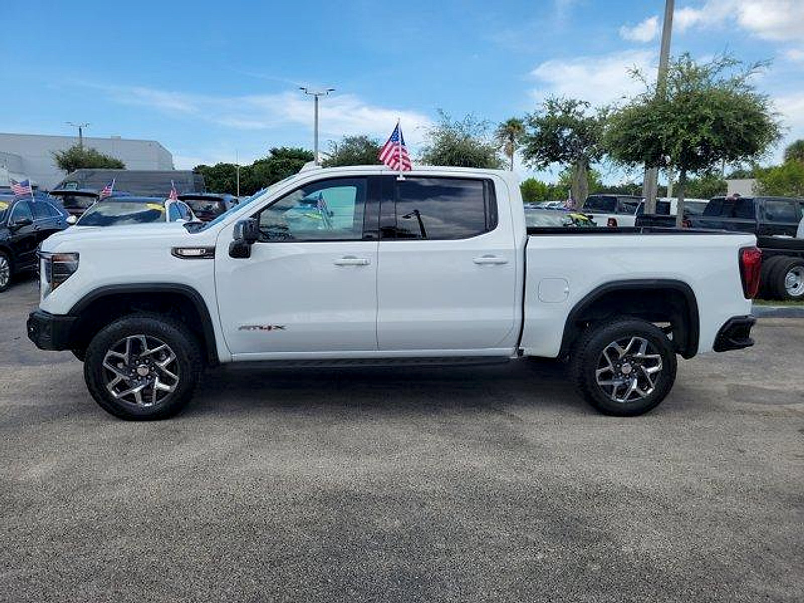 Used 2025 GMC Sierra 1500 AT4X AWD/4WD image 4